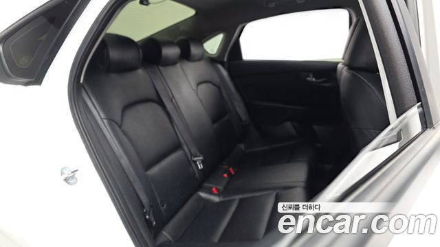 Kia K3 2024 — photo 18