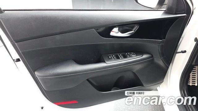 Kia K3 2024 — photo 14