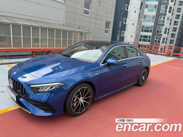Mercedes-Benz A-Class 2025 — photo 1