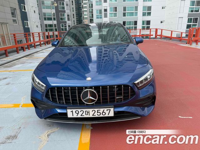 Mercedes-Benz A-Class 2025 — photo 2