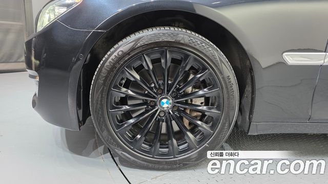 BMW 7-Series 2013 — photo 5