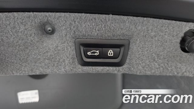 BMW 7-Series 2013 — photo 19