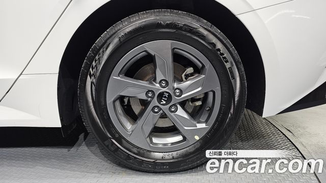 Kia K5 2021 — photo 7