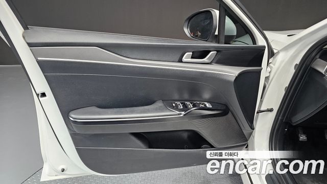 Kia K5 2021 — photo 14