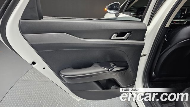 Kia K5 2021 — photo 15