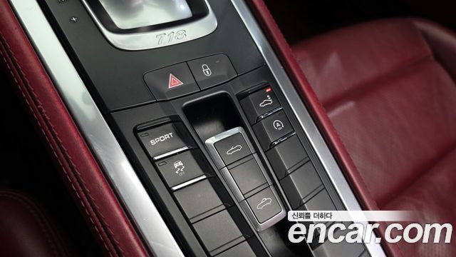 Porsche 718 2017 — photo 16