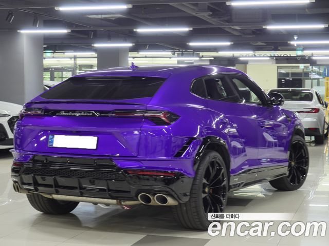 Lamborghini Urus 2024 — photo 3