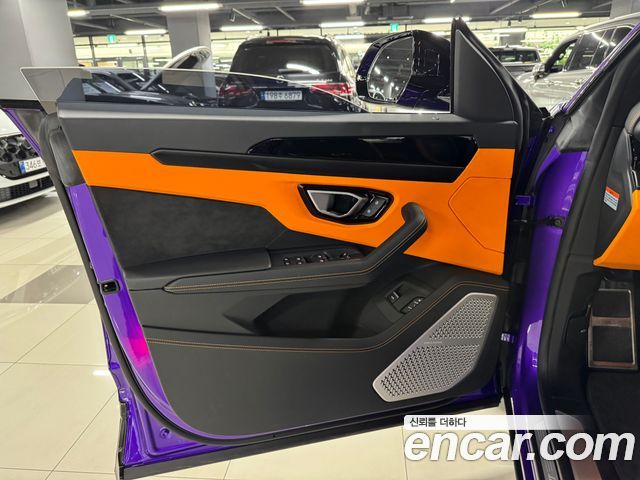 Lamborghini Urus 2024 — photo 6