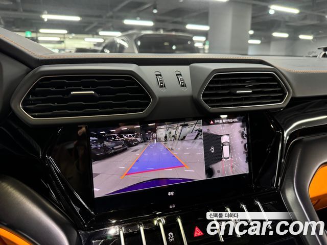 Lamborghini Urus 2024 — photo 8