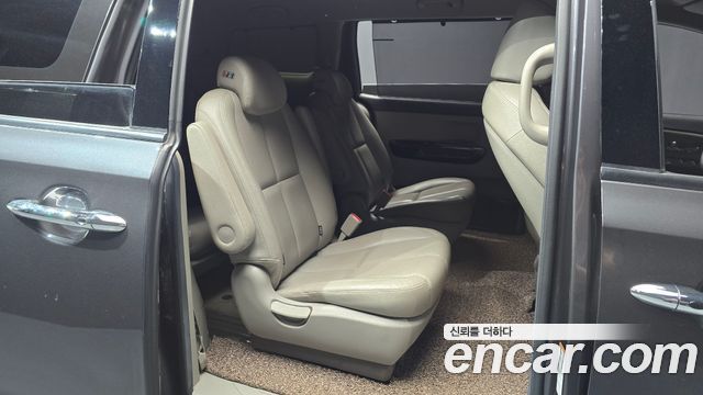 Kia Canival 2018 — photo 18