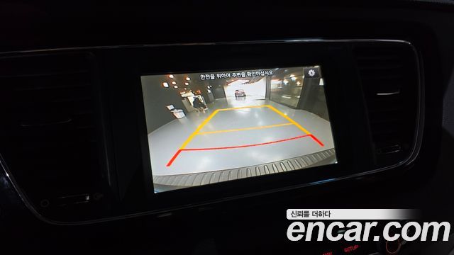Kia Canival 2018 — photo 22
