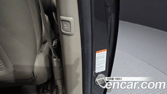 Kia Canival 2018 — photo 24