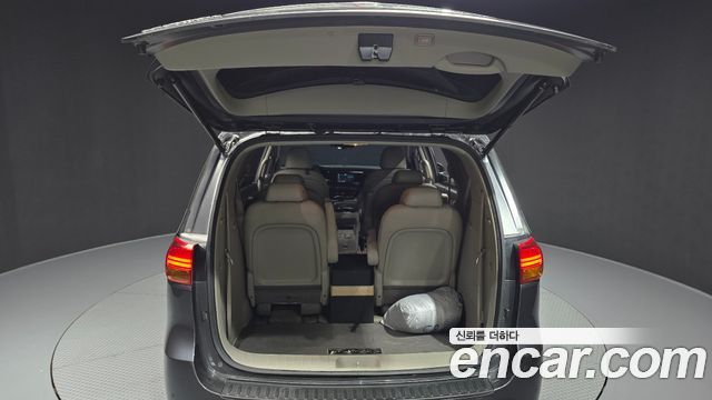 Kia Canival 2018 — photo 26