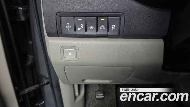 Kia Canival 2018 — photo 28