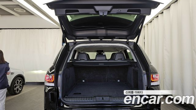 Land Rover Range Rover Sport 2017 — photo 26