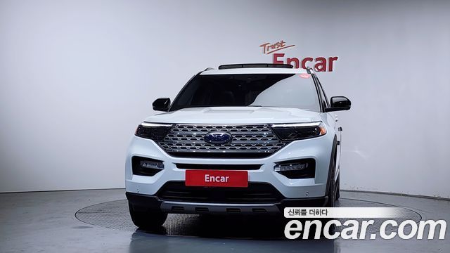 Ford Explorer 2022 — photo 3