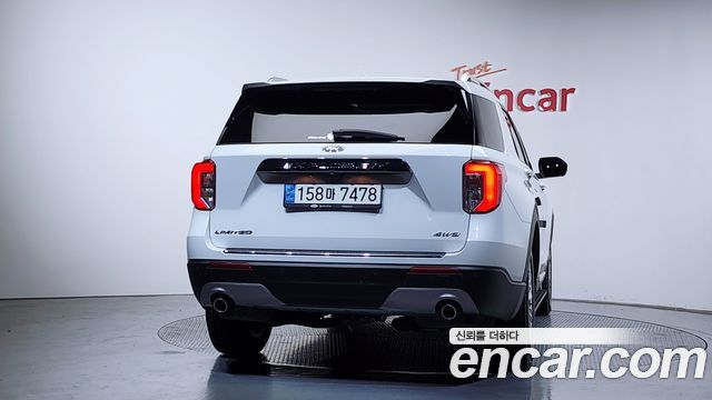 Ford Explorer 2022 — photo 4