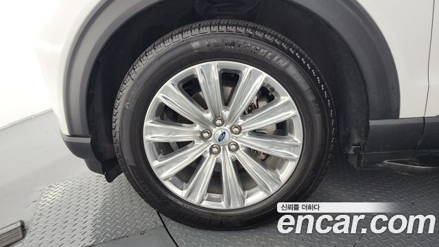 Ford Explorer 2022 — photo 5