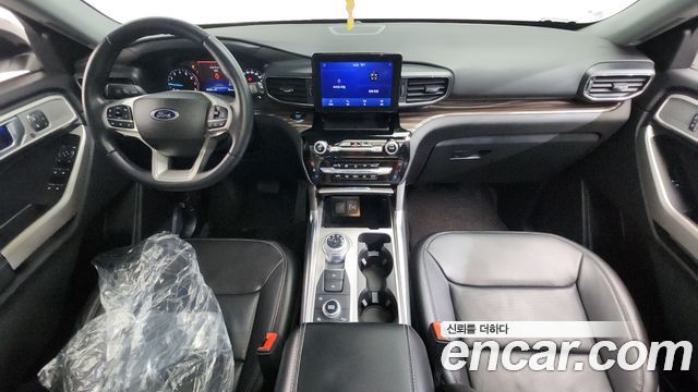 Ford Explorer 2022 — photo 7