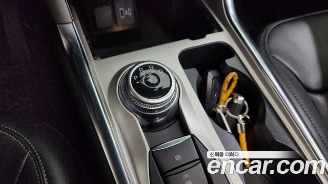 Ford Explorer 2022 — photo 9