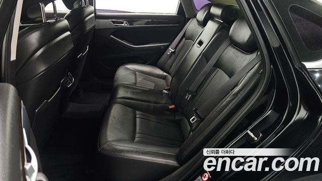 Genesis G80 2017 — photo 7