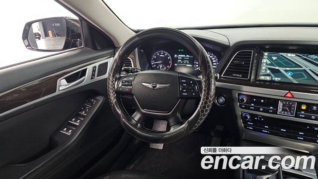 Genesis G80 2017 — photo 14