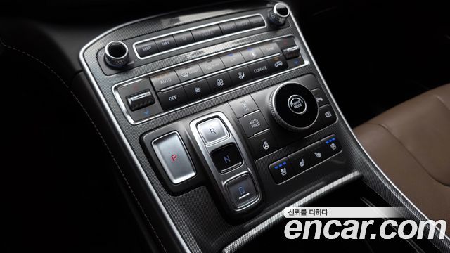 Hyundai Santafe 2021 — photo 12