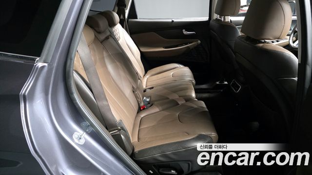 Hyundai Santafe 2021 — photo 18