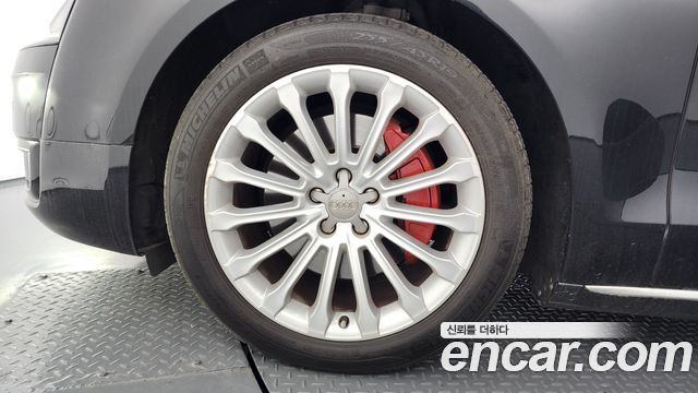 Audi A8 2015 — photo 5