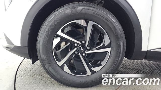 Kia Sportage 2023 — photo 5