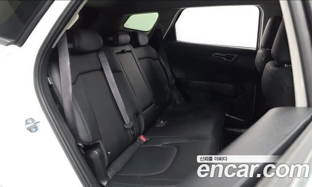 Kia Sportage 2023 — photo 11
