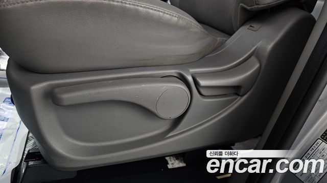 Hyundai Starex 2018 — photo 25