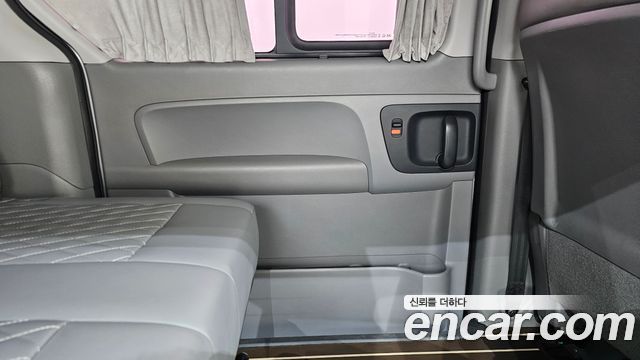 Hyundai Starex 2018 — photo 15