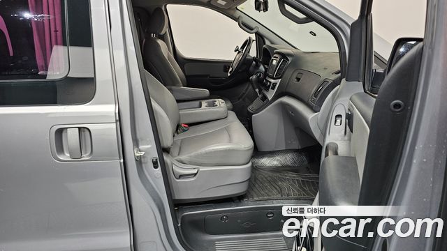 Hyundai Starex 2018 — photo 16