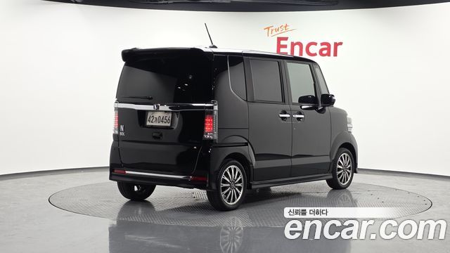 Honda N-BOX 2016 — photo 2