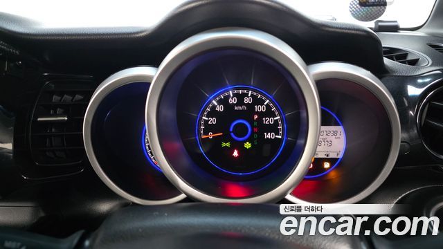 Honda N-BOX 2016 — photo 8