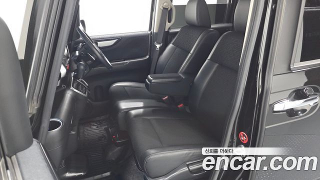 Honda N-BOX 2016 — photo 12