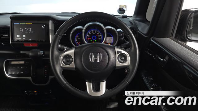Honda N-BOX 2016 — photo 13