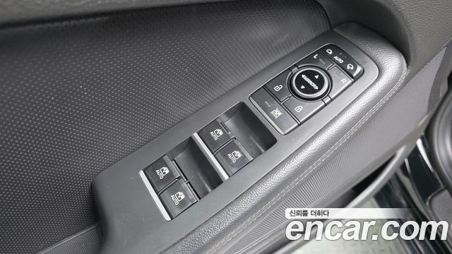 Hyundai Genesis 2016 — photo 12