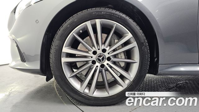 Mercedes-Benz CLS-Class 2019 — photo 5
