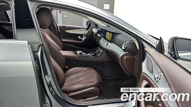Mercedes-Benz CLS-Class 2019 — photo 12