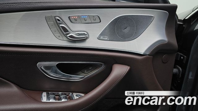 Mercedes-Benz CLS-Class 2019 — photo 13