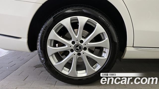 Mercedes-Benz E-Class 2020 — photo 5