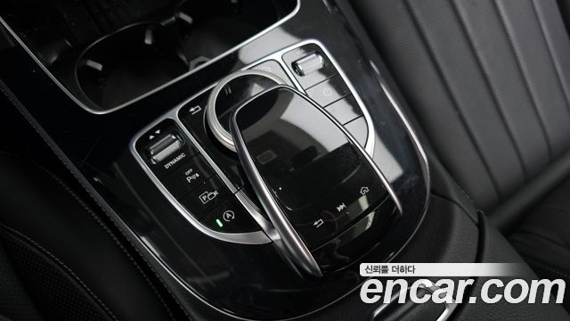 Mercedes-Benz E-Class 2020 — photo 35