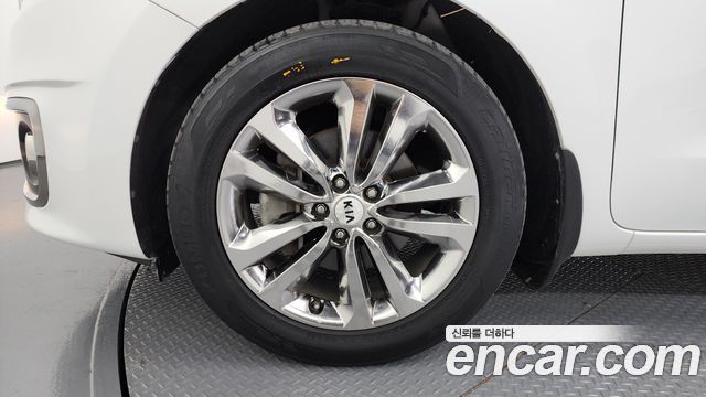 Kia Canival 2017 — photo 5