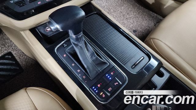 Kia Canival 2017 — photo 12