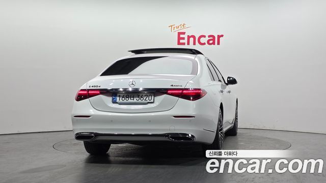 Mercedes-Benz S-Class 2024 — photo 4