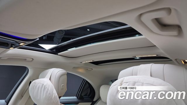 Mercedes-Benz S-Class 2024 — photo 22