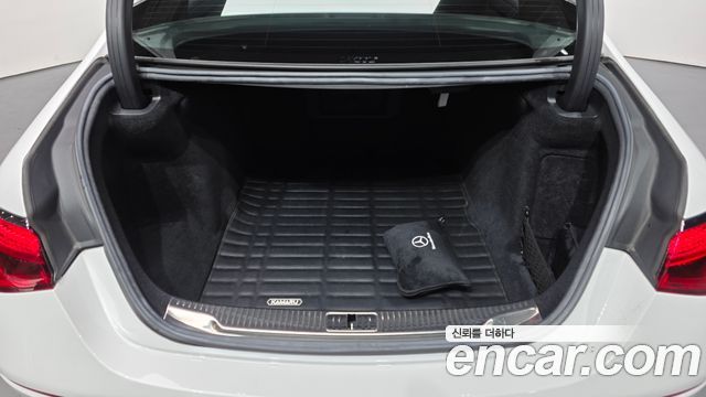 Mercedes-Benz S-Class 2024 — photo 24