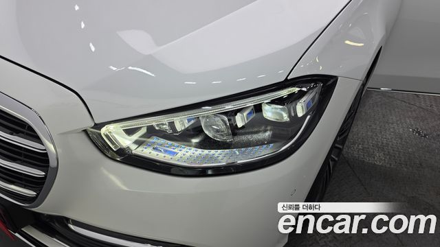Mercedes-Benz S-Class 2024 — photo 8